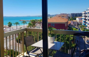 Vue mer, au pied des plages !